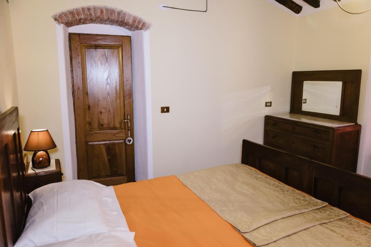 Bed and Breakfast Alchimista Bb Borgo Marciano Кастельнуово-ди-Магра Экстерьер фото