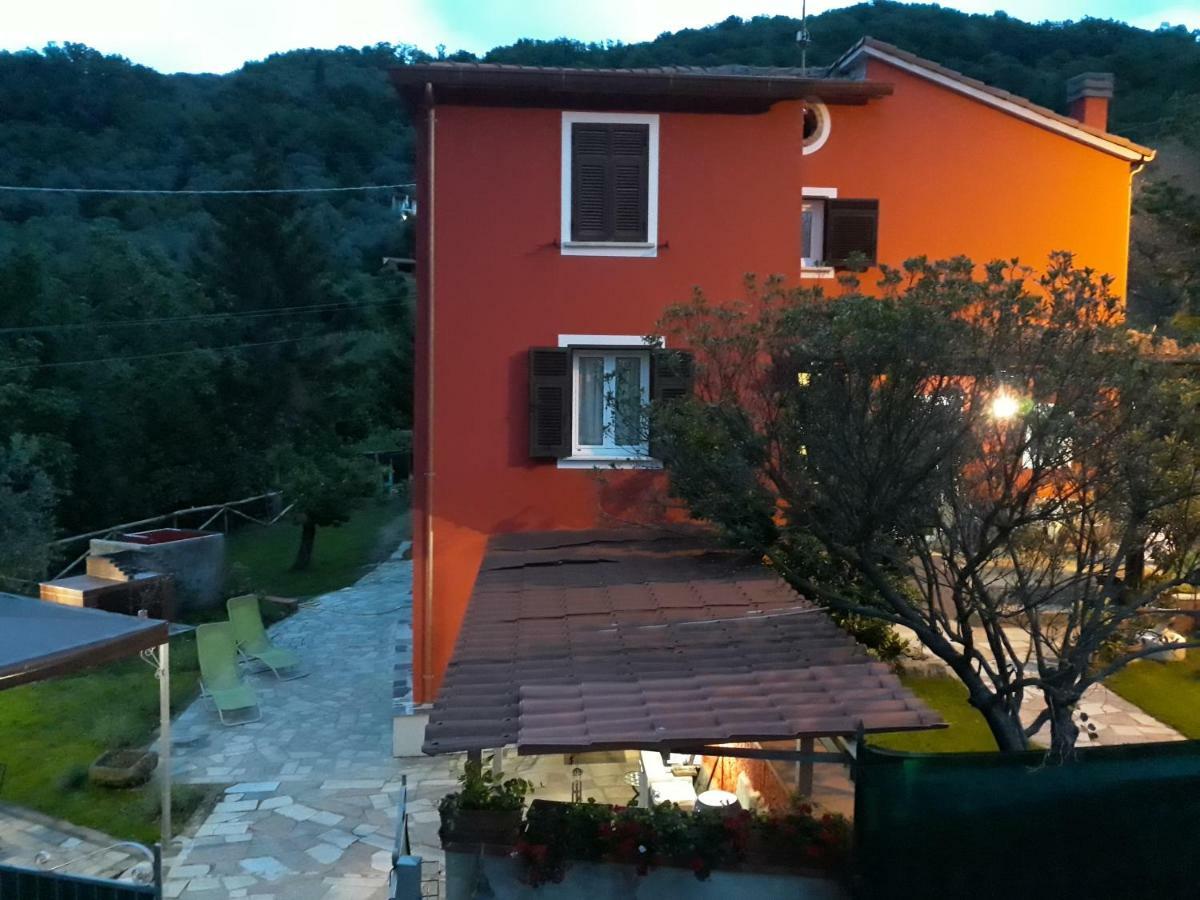 Bed and Breakfast Alchimista Bb Borgo Marciano Кастельнуово-ди-Магра Экстерьер фото